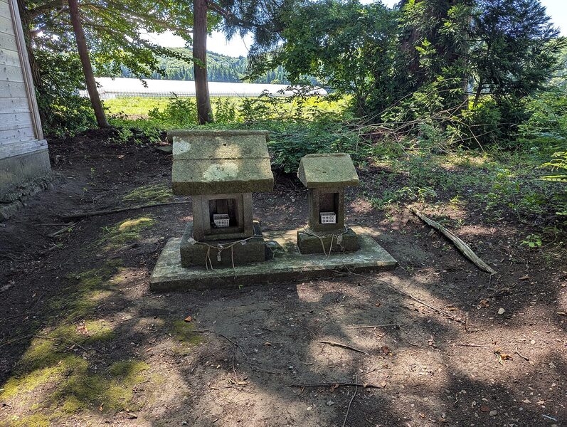 Santuario de piedra en el santuario de Arahagihaba ①