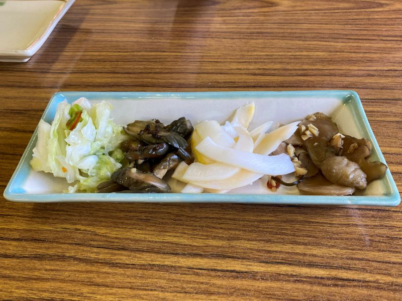 こんなにたくさんの美味しい漬け物が何とサービス！