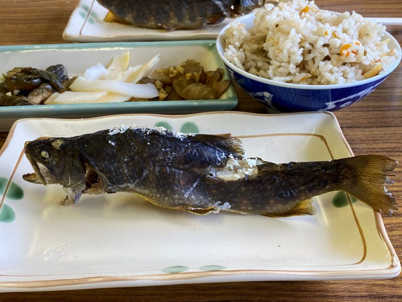 イワナの塩焼き